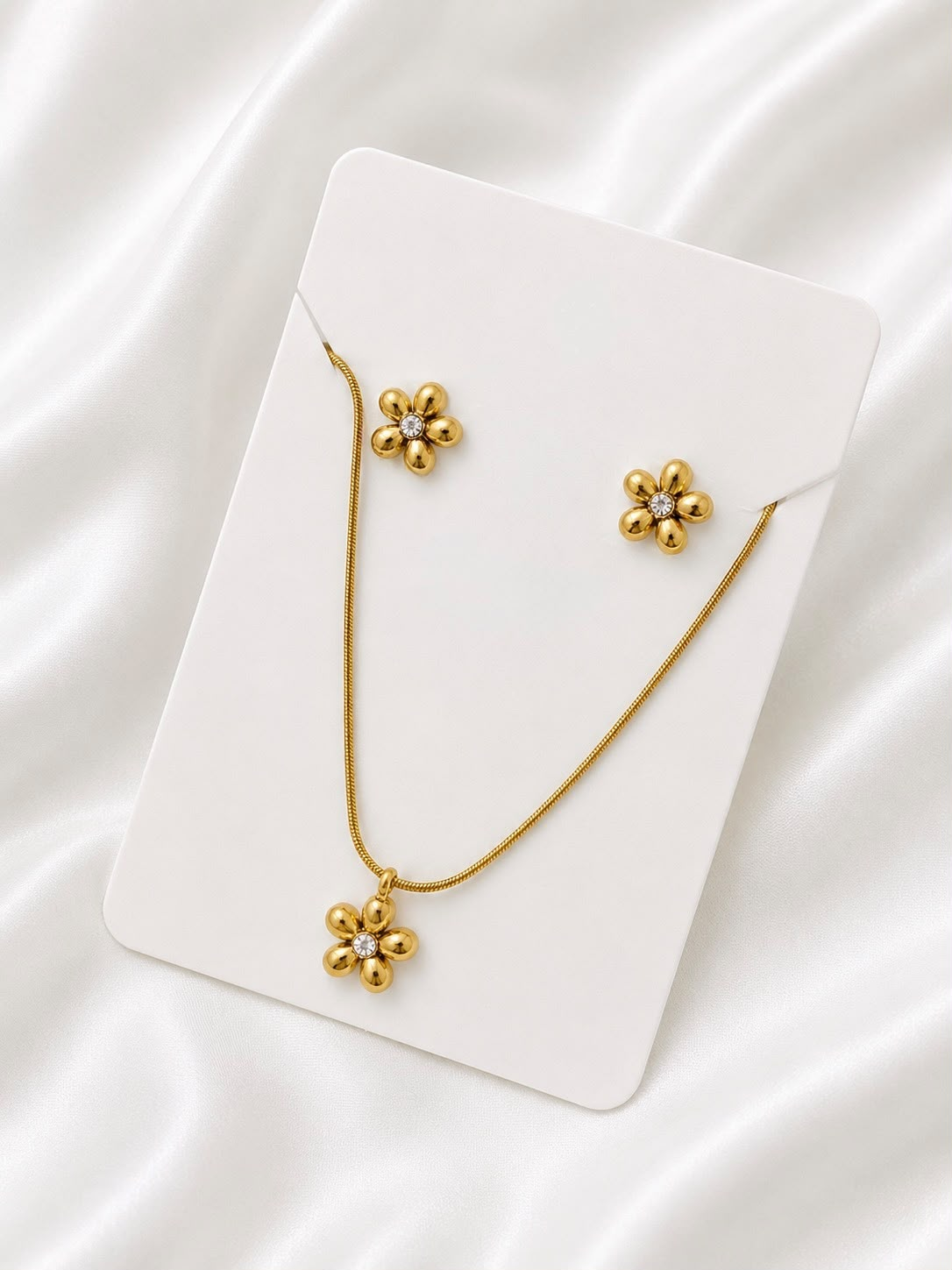 Golden Daisy Crystal Necklace & Earrings Set