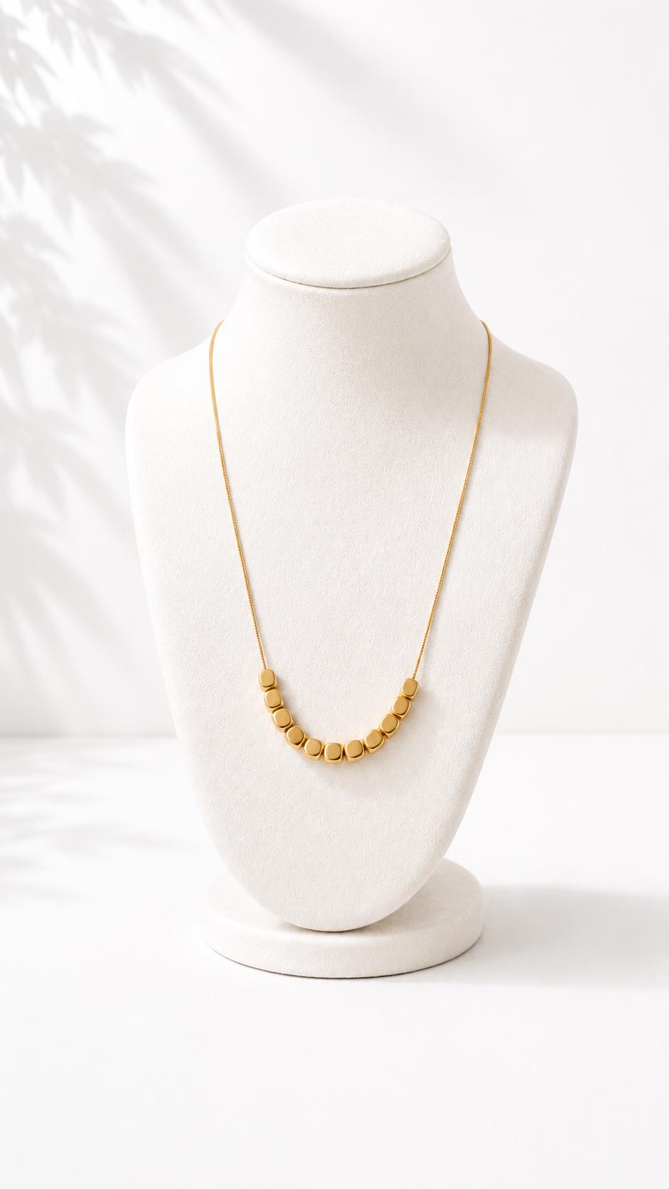 Pebble Arc Necklace